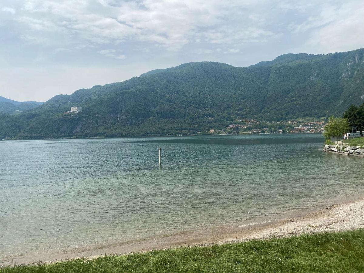 Villa The Swan - Composed By 2 Apartments Mandello del Lario Exterior photo